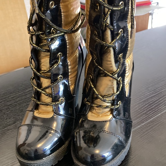 Baby Phat Black and Gold Boots with Heel, LaceUp, Size 6. Excellent Condition. - Picture 6 of 16